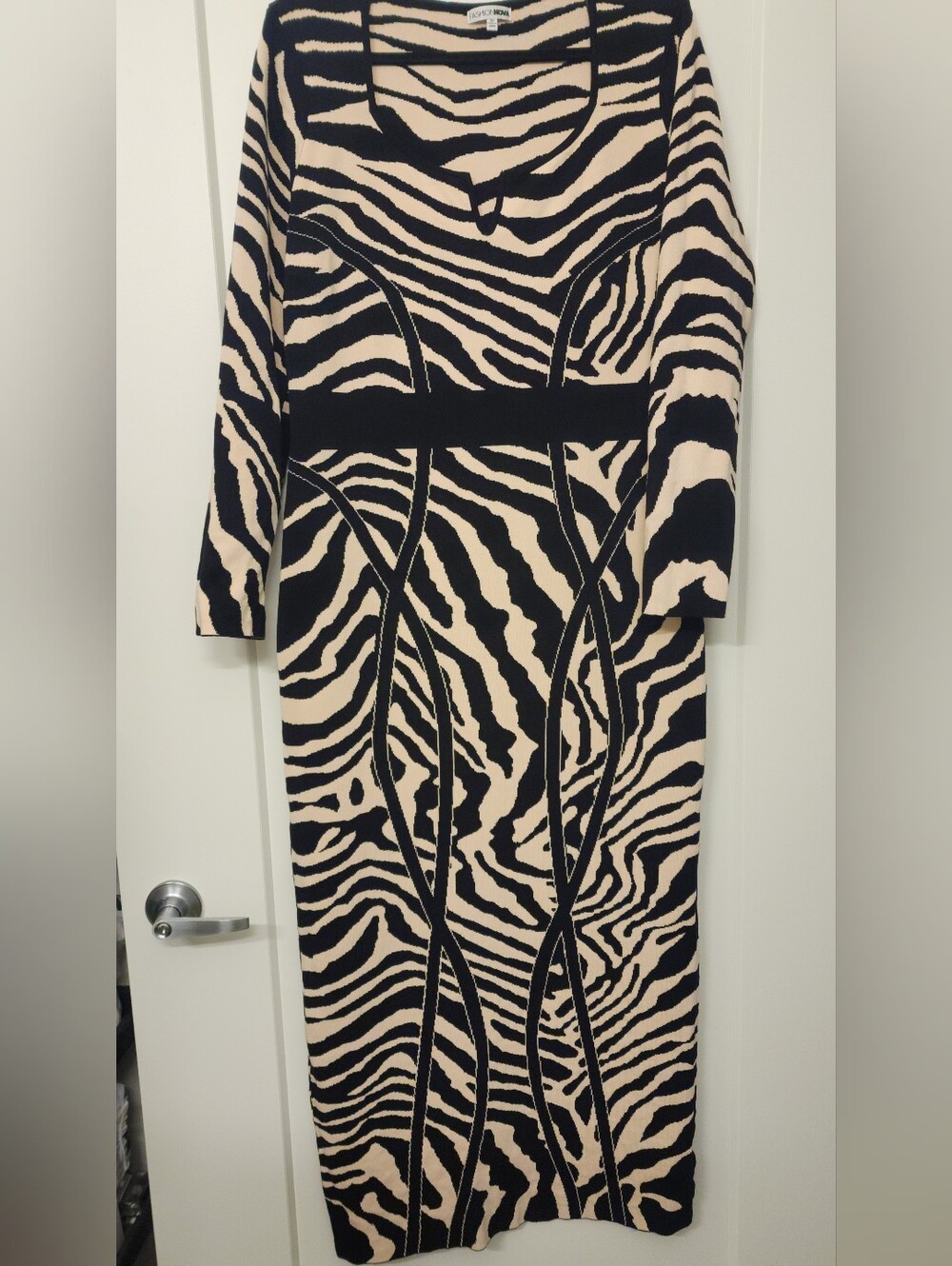 Fashion Nova "Wild Thing" Long Sleevr Maxi Sweater Dress 3X - Picture 3 of 4